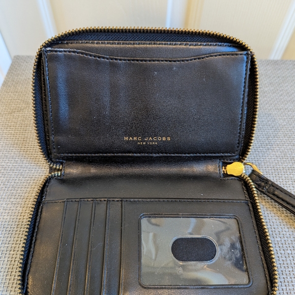 MARC JACOBS Leather Wristlet Wallet - Picture 10 of 11